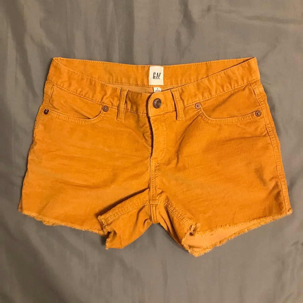 Gap Corduroy Short Size 4